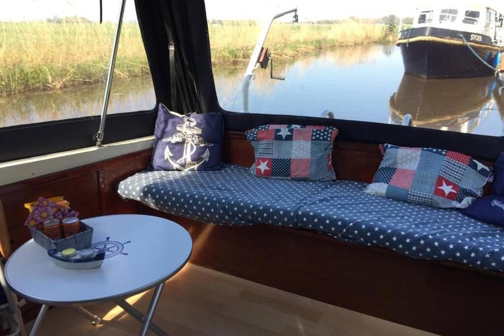 Boat Allemansfreon - Kamperen Op Het Water - Niet Om Mee Te Varen - Read Host Profile-Lees Hostprofiel Ютрейп Екстер'єр фото