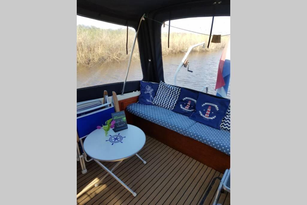 Boat Allemansfreon - Kamperen Op Het Water - Niet Om Mee Te Varen - Read Host Profile-Lees Hostprofiel Ютрейп Екстер'єр фото