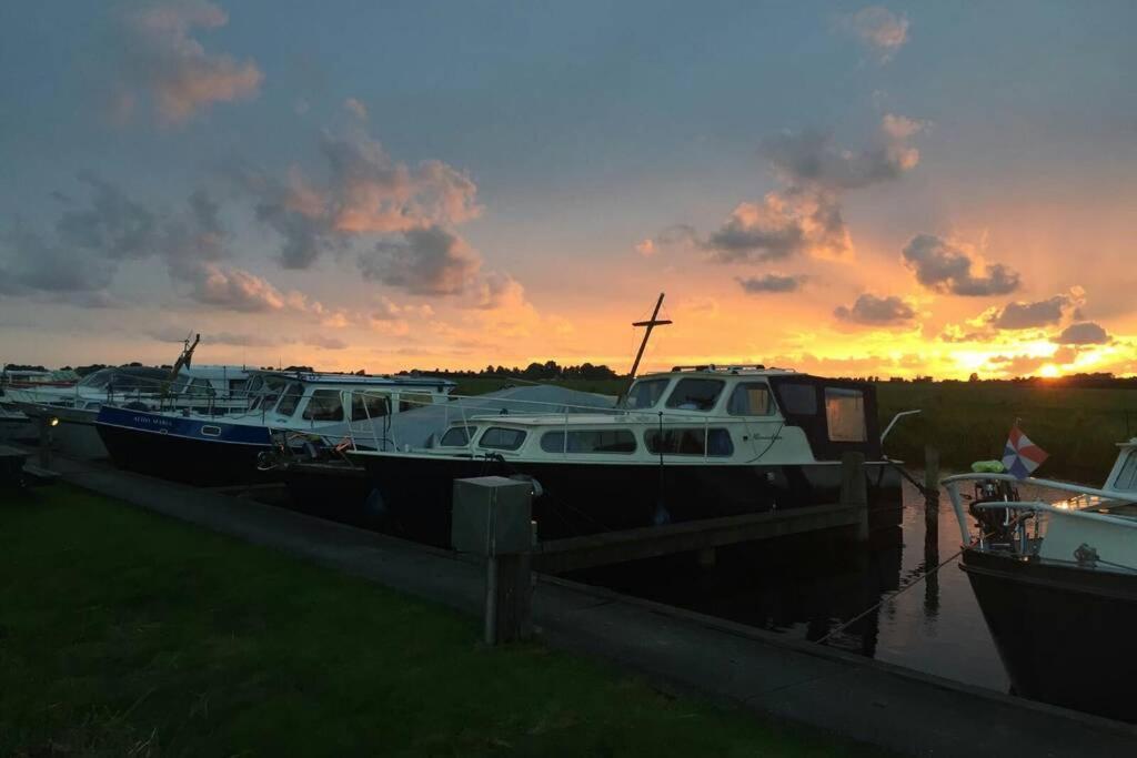 Boat Allemansfreon - Kamperen Op Het Water - Niet Om Mee Te Varen - Read Host Profile-Lees Hostprofiel Ютрейп Екстер'єр фото