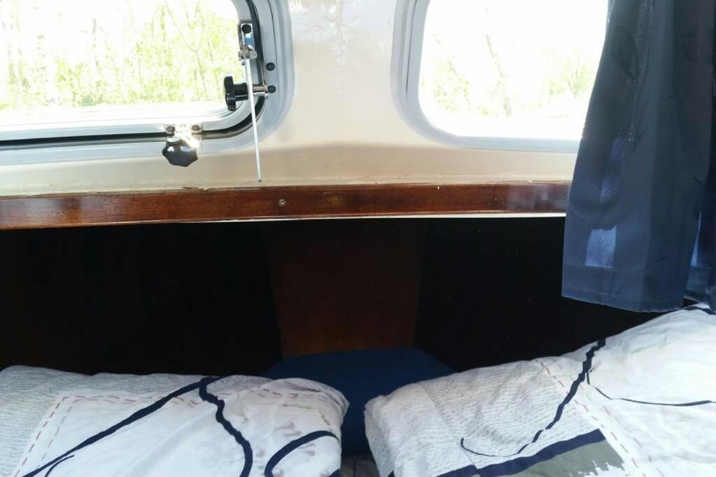 Boat Allemansfreon - Kamperen Op Het Water - Niet Om Mee Te Varen - Read Host Profile-Lees Hostprofiel Ютрейп Екстер'єр фото